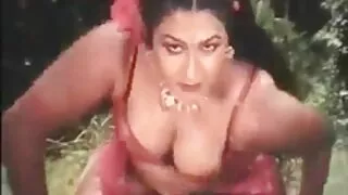 বিশাল boobies সঙ্গে  ...