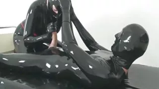 চমত্কার শ্যামাঙ্গিনী ...
