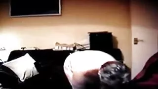লম্বা পায়ের লাল কেশ ...